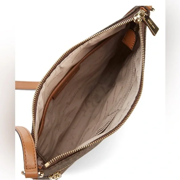 MICHAEL KORS Women’s Handbag Crossbody Logo Bag Brown Acorn AUTHENTIC - Picture 4 of 15